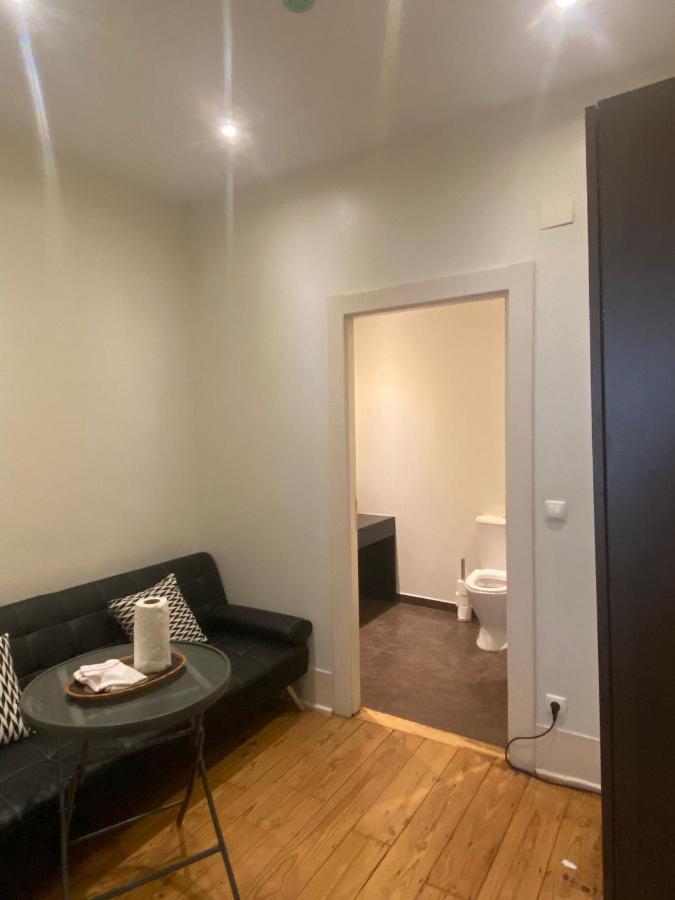 Chiado Happy Rooms Lisbon Bagian luar foto