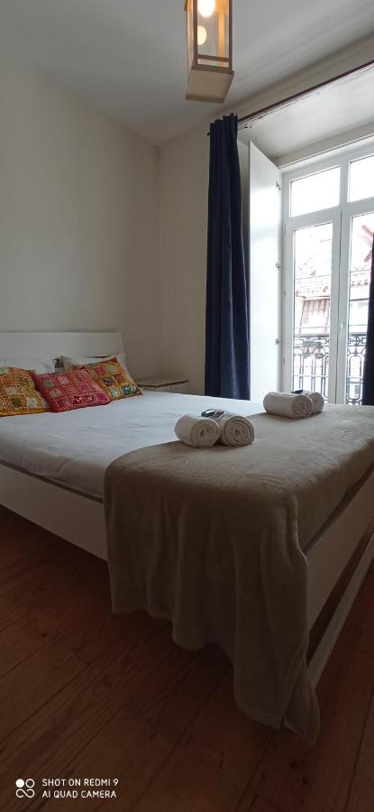 Chiado Happy Rooms Lisbon Bagian luar foto